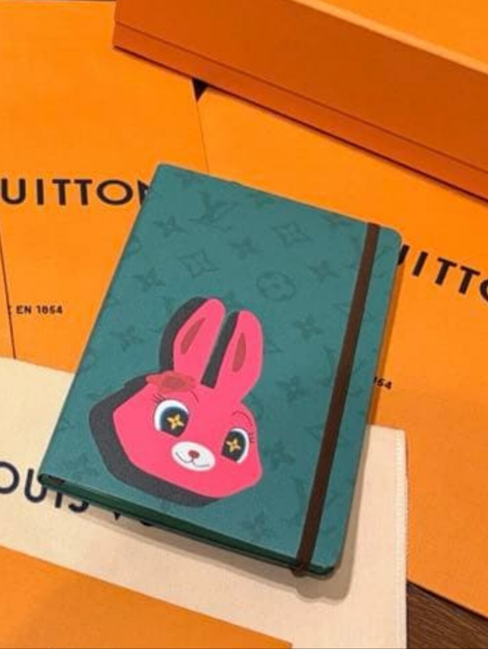 Louis Vuitton Notebook Set - Picture 2 of 10